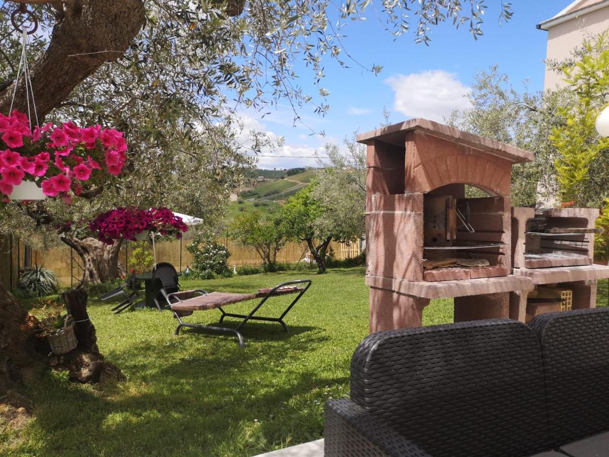 Lory Bed & Breakfast Elice Dış mekan fotoğraf